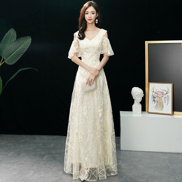 ethnic clothing female exquisite embroidery formal party dress beige elegant v-neck banquet gown s-3xl temperament vintage long dresses, Red
ethnic clothing female exquisite embroidery formal party dress beige elegant v-neck banquet gown s-3xl temperament vintage long dresses, Red