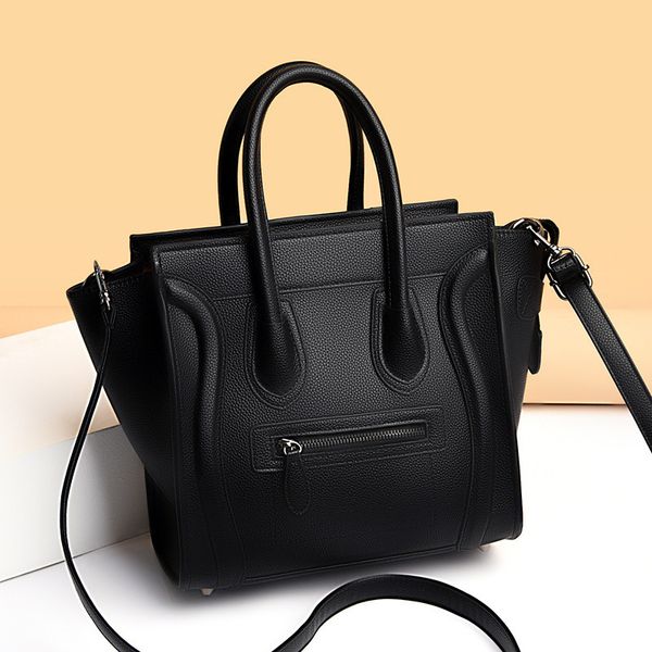 luxury design handbag women's summer new 2021 fashion one shoulder crossbody trend litchi smile face handbag
luxury design handbag women's summer new 2021 fashion one shoulder crossbody trend litchi smile face handbag
