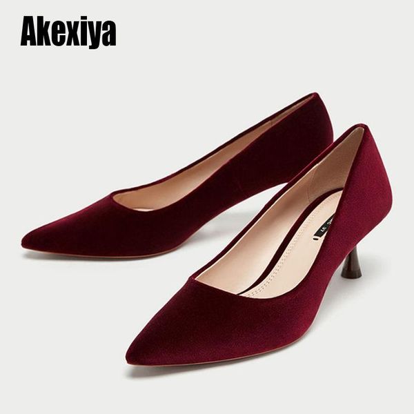 dress shoes black velvet high heel 5.5cm stiletto heels bride pumps pointed toe wedding fashion temperament s984
dress shoes black velvet high heel 5.5cm stiletto heels bride pumps pointed toe wedding fashion temperament s984