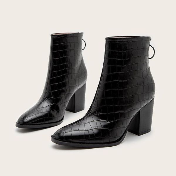 boots women 2021 autumn & winter shoes european american fashion short thick heel mid black
boots women 2021 autumn & winter shoes european american fashion short thick heel mid black