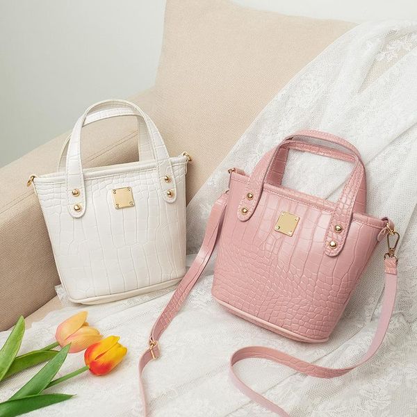 evening bags crocodile pattern portable bucket bag sweet and versatile mobile phone large capacity women's one shoulder messenger
evening bags crocodile pattern portable bucket bag sweet and versatile mobile phone large capacity women's one shoulder messenger