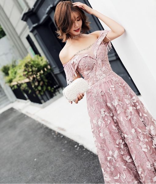 desinger 2021 new off the shoulder long lace evening es robe de soiree longue tassel prom formal abiye gece elbisesi en5p, Black;red
desinger 2021 new off the shoulder long lace evening es robe de soiree longue tassel prom formal abiye gece elbisesi en5p, Black;red