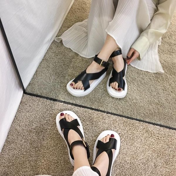 sandals 2021 women summer casual cross-strap black ankle strap fashion beach flats open toe office ladies shoes 35-40
sandals 2021 women summer casual cross-strap black ankle strap fashion beach flats open toe office ladies shoes 35-40