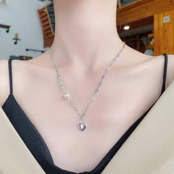 chaosheng s925 sterling silver asymmetric splicing love pearl letter brand necklace lady french temperament clavicle chain
chaosheng s925 sterling silver asymmetric splicing love pearl letter brand necklace lady french temperament clavicle chain