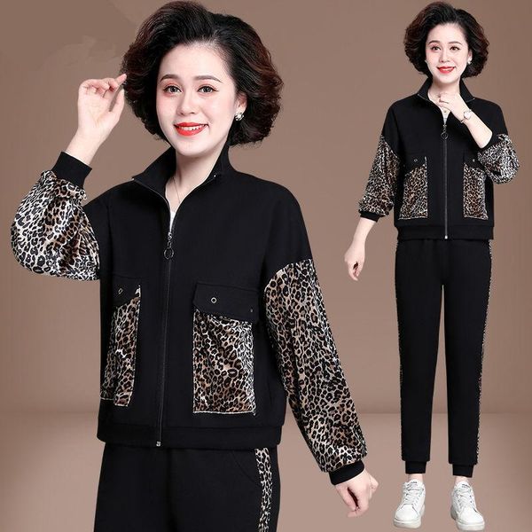 women's two piece pants women 2021 spring fashion two-piece sets female middle-aged patchwork leopard jackets ladies straight sports su, White
women's two piece pants women 2021 spring fashion two-piece sets female middle-aged patchwork leopard jackets ladies straight sports su, White