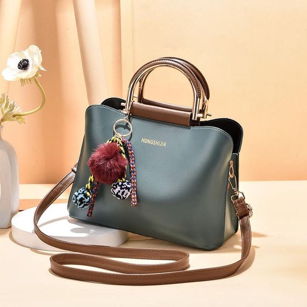high-capacity bucket bag women's bag 2021 new trendy women's simple sloping ins broadband shoulder
high-capacity bucket bag women's bag 2021 new trendy women's simple sloping ins broadband shoulder