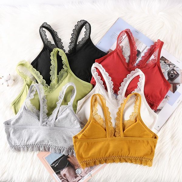 women lingerie french romantic lace beautiful back without steel ring wrapped chest comfortable skin-friendly bra girls bra, Red;black
women lingerie french romantic lace beautiful back without steel ring wrapped chest comfortable skin-friendly bra girls bra, Red;black