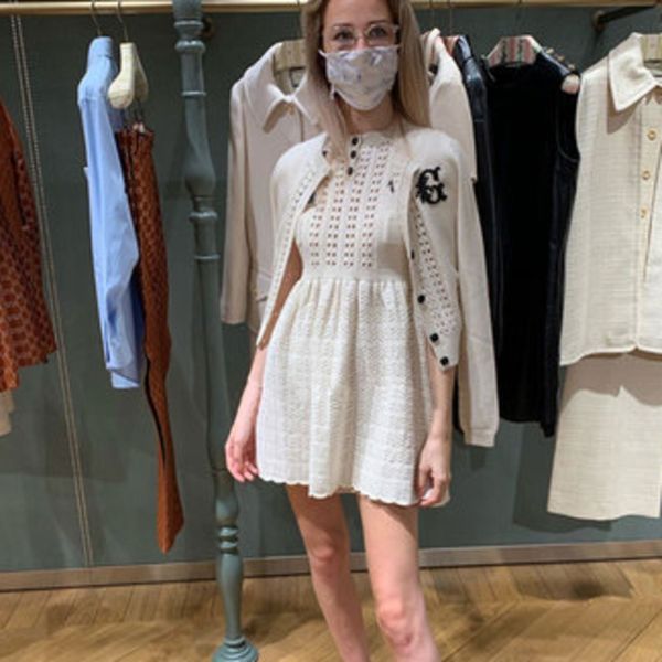 the same cut-out dress of g family, the new short sleeve base in winter, slim and fluffy skirt, the and embroidered skirts1o30, White;black
the same cut-out dress of g family, the new short sleeve base in winter, slim and fluffy skirt, the and embroidered skirts1o30, White;black