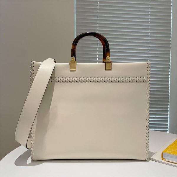 evening bags retro design woven double handles large capacity leather handbags ladies shopping messenger shoulder
evening bags retro design woven double handles large capacity leather handbags ladies shopping messenger shoulder