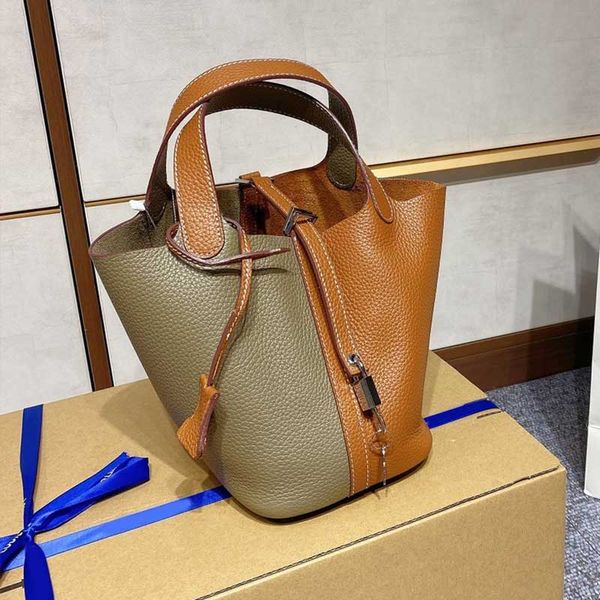 handbags purse shoulder bag vegetable basket cowhide genuine leather patchwork color classic lock key women wallets
handbags purse shoulder bag vegetable basket cowhide genuine leather patchwork color classic lock key women wallets