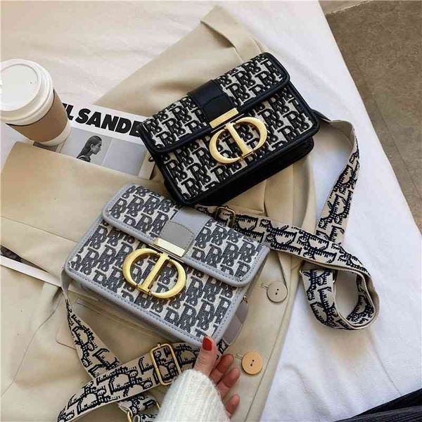 design small fragrance women's fashion new embroidered style messenger small square bag handbags
design small fragrance women's fashion new embroidered style messenger small square bag handbags