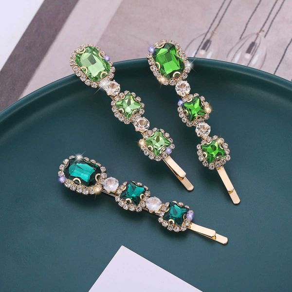 version of green zircon hairpin light luxury diamond one line clip net red bangs clip edge clip hair accessories, Golden;silver
version of green zircon hairpin light luxury diamond one line clip net red bangs clip edge clip hair accessories, Golden;silver