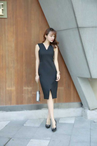 luxury evening dress 2021 summer geometric notch dign backls curve athetic red slim, Black;gray
luxury evening dress 2021 summer geometric notch dign backls curve athetic red slim, Black;gray