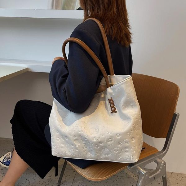 evening bags stone pattern& cartoon luxury designer high capacity tote handbag for women trends brand striped shopper shoulder bag
evening bags stone pattern& cartoon luxury designer high capacity tote handbag for women trends brand striped shopper shoulder bag