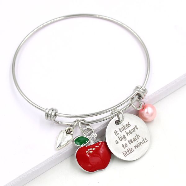 wholesale 2021 teacher bracelet stainless steel bangle it takes a big heart to teach little minds bracelets for women jewelry teachers gifts, Golden;silver
wholesale 2021 teacher bracelet stainless steel bangle it takes a big heart to teach little minds bracelets for women jewelry teachers gifts, Golden;silver