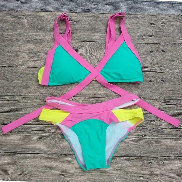 bikinis set triangle thong bikini brazilian bandage swimming suit for women trajes de banos
bikinis set triangle thong bikini brazilian bandage swimming suit for women trajes de banos