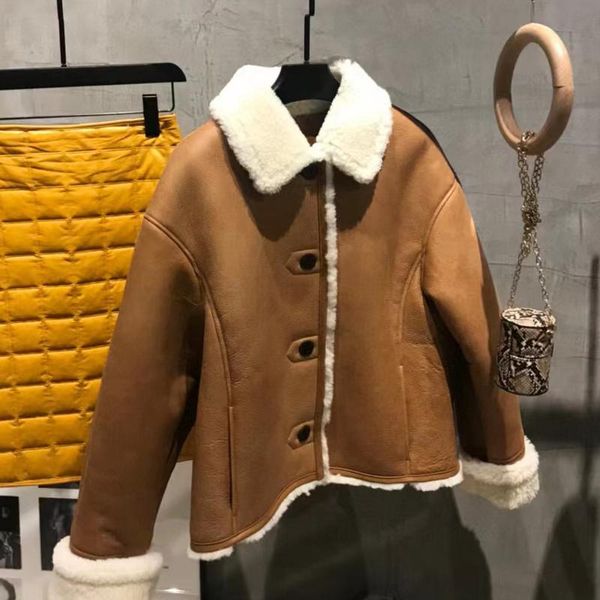 women's leather & faux 2021 winter coming shearling jacket double-face fur coat, Black
women's leather & faux 2021 winter coming shearling jacket double-face fur coat, Black