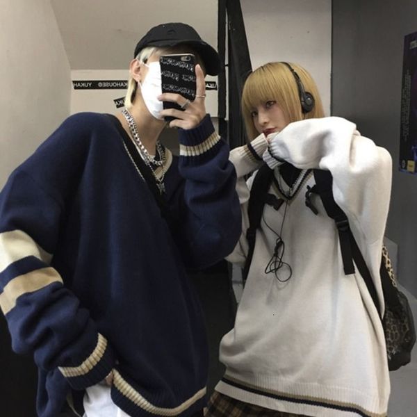 2021 new korean sweater men's warm fashion retro casual v-neck knitted pullover men loose autumn winter knitting sweaters mens clothes, White;black
2021 new korean sweater men's warm fashion retro casual v-neck knitted pullover men loose autumn winter knitting sweaters mens clothes, White;black