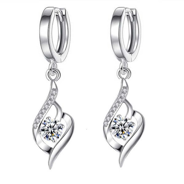 style 2021 strass earrings beautiful angel wing feather love heart for women poison, Golden
style 2021 strass earrings beautiful angel wing feather love heart for women poison, Golden