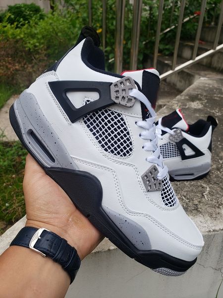 4 grey red black white oreo basketball shoes thunder men 4s lightnings yellowoutdoor sports sneakers with box size us7-13
4 grey red black white oreo basketball shoes thunder men 4s lightnings yellowoutdoor sports sneakers with box size us7-13