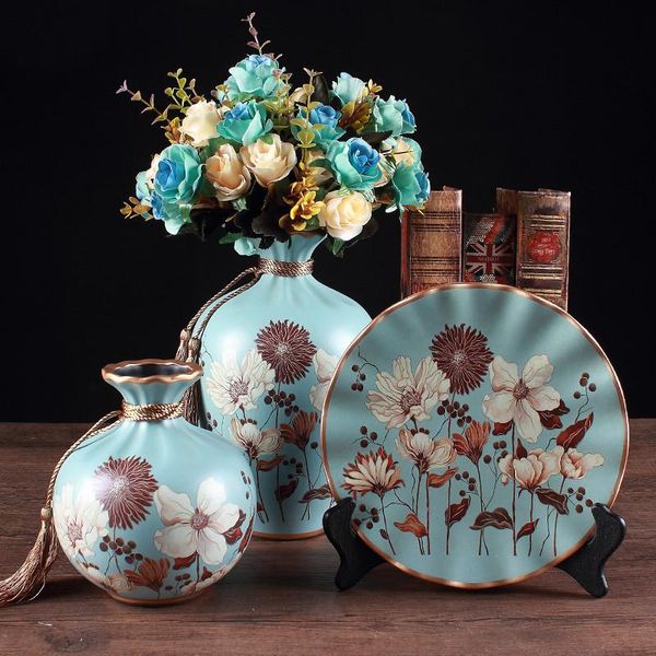 european creative ceramic vase three-piece flower arrangement american retro living room wine cabinet decoration wedding gift
european creative ceramic vase three-piece flower arrangement american retro living room wine cabinet decoration wedding gift