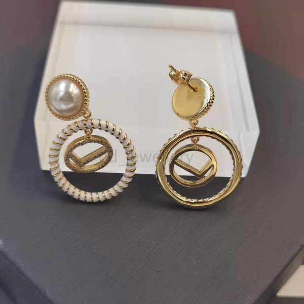 2022 brand jewelry designer ff gold hoop letter earrings women's party wedding couple gift 925 silver alex ani, Golden;silver
2022 brand jewelry designer ff gold hoop letter earrings women's party wedding couple gift 925 silver alex ani, Golden;silver