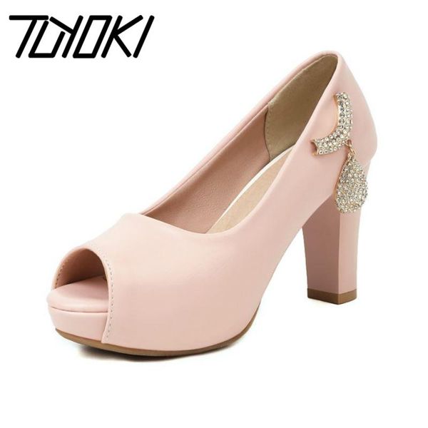 dress shoes tuyoki plus size 33-43 women high heel platform crystal fashion sweet party footwear, Black
dress shoes tuyoki plus size 33-43 women high heel platform crystal fashion sweet party footwear, Black