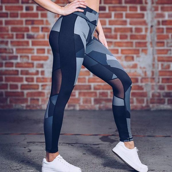 2019 us foreign trade four-pin six-line digital printing net splicing leggings hips high waist yoga pants, White;black
2019 us foreign trade four-pin six-line digital printing net splicing leggings hips high waist yoga pants, White;black