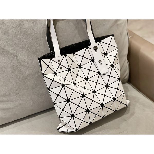 2021 new sheepskin crossbody bag women luxurys designers bags shoulder bag luxurys designers crossbody bags 32*32cm 6619p, Black
2021 new sheepskin crossbody bag women luxurys designers bags shoulder bag luxurys designers crossbody bags 32*32cm 6619p, Black