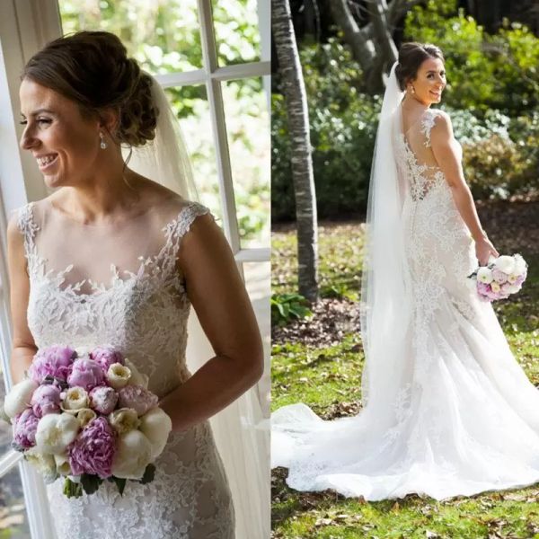 2022 gorgeous mermaid wedding dresses bridal gown lace applique custom made sweep train covered buttons back beach country off the shoulder, White
2022 gorgeous mermaid wedding dresses bridal gown lace applique custom made sweep train covered buttons back beach country off the shoulder, White