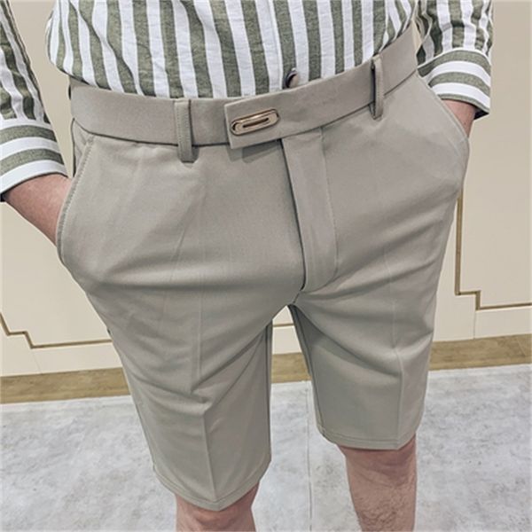 new summer shorts men's trend korean version of slim british youth wild thin section tide brand casual five-point pants t200422, White;black
new summer shorts men's trend korean version of slim british youth wild thin section tide brand casual five-point pants t200422, White;black