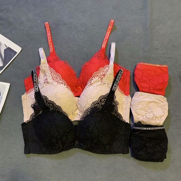 9699 special offer beaded letter-printing with push up womens brassiere lace wireless korean style underwear manufacturer, Red;black
9699 special offer beaded letter-printing with push up womens brassiere lace wireless korean style underwear manufacturer, Red;black
