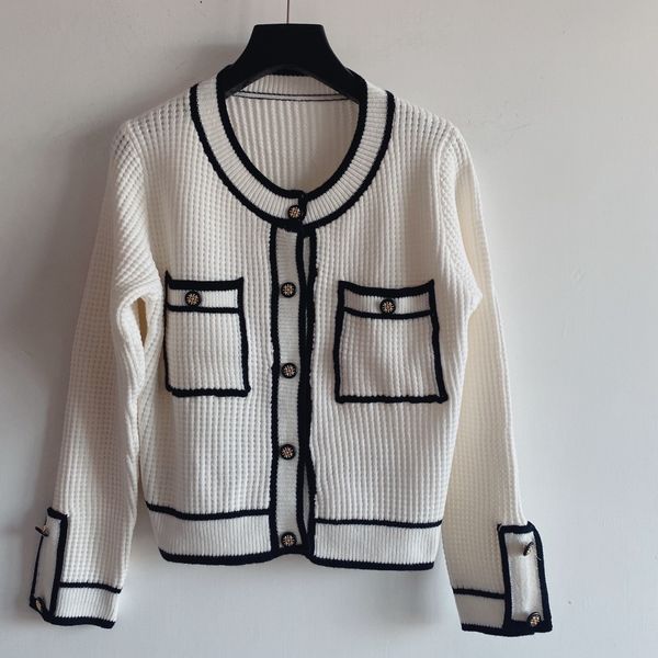 2021 autumn milan runway sweaters o neck long sleeve women's sweater high end jacquard cardigan designer coats 0825-1, White;black
2021 autumn milan runway sweaters o neck long sleeve women's sweater high end jacquard cardigan designer coats 0825-1, White;black