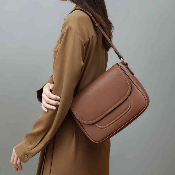 bag 2021 new bag leather women's messenger versatile armpit one shoulder fashion high-grade saddle
bag 2021 new bag leather women's messenger versatile armpit one shoulder fashion high-grade saddle
