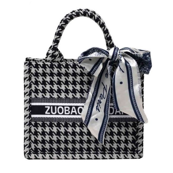 factory store shop aoxiang new autumn women's bag fashion texture lock hand single shoulder armpit small square 5dr3
factory store shop aoxiang new autumn women's bag fashion texture lock hand single shoulder armpit small square 5dr3