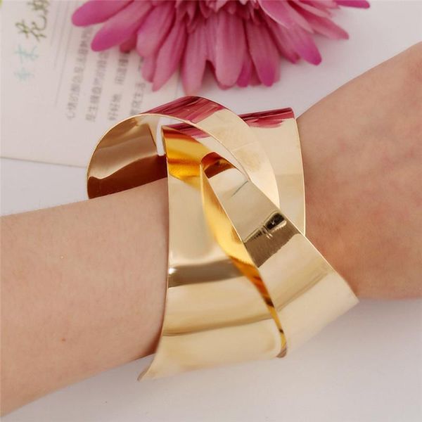 charm bracelets exaggerated minimalist gold geometric modelling opening bangle bracelet female contracted personality ornament, Golden;silver
charm bracelets exaggerated minimalist gold geometric modelling opening bangle bracelet female contracted personality ornament, Golden;silver