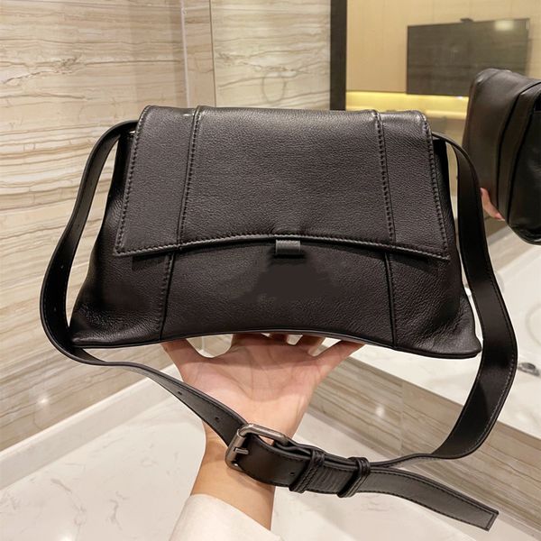 designer crossbody luxury tote bag shoulder bags genuine leather high-capacity high-quality different colors fashion brand with original box
designer crossbody luxury tote bag shoulder bags genuine leather high-capacity high-quality different colors fashion brand with original box