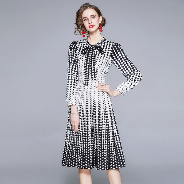 women spring designer elegant long sleeve gradient plaid office party robe ladies vintage pleated big swing dress vestidos 210525, Black;gray
women spring designer elegant long sleeve gradient plaid office party robe ladies vintage pleated big swing dress vestidos 210525, Black;gray