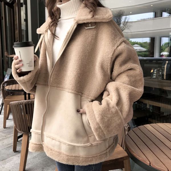 fashion foreign autumn korean and winter loose 2020 new style, fashionable imitation lamb plush collar, leather button, warm jacket, women&#, Black
fashion foreign autumn korean and winter loose 2020 new style, fashionable imitation lamb plush collar, leather button, warm jacket, women&#, Black