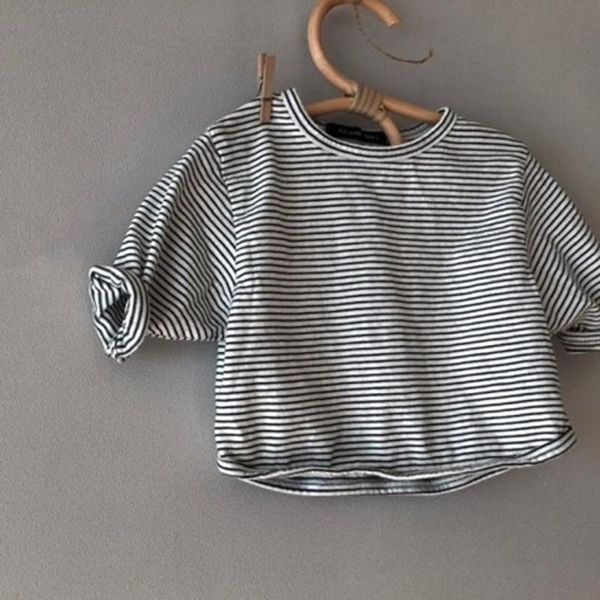 children's clothing korean version of the spring and autumn striped t-shirt with denim overalls, baby suits, children's jumpsuit, Blue
children's clothing korean version of the spring and autumn striped t-shirt with denim overalls, baby suits, children's jumpsuit, Blue