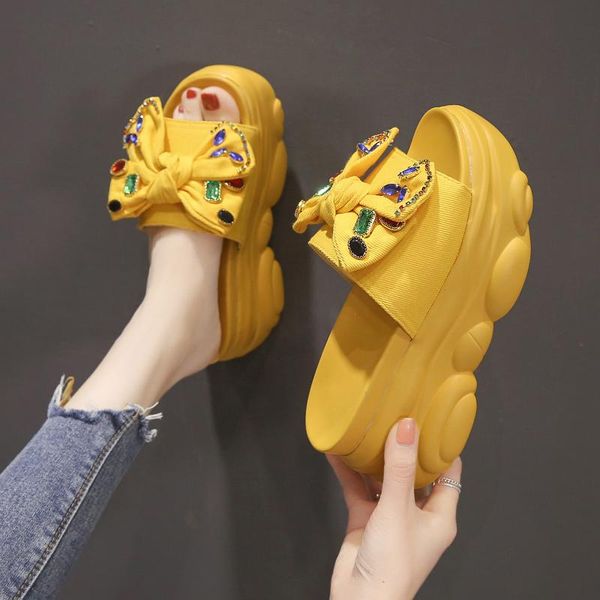 butterfly-knot shoes ladies' slippers glitter slides slipers women heeled mules fashion platform jelly 2021 high flat luxury but, Black
butterfly-knot shoes ladies' slippers glitter slides slipers women heeled mules fashion platform jelly 2021 high flat luxury but, Black