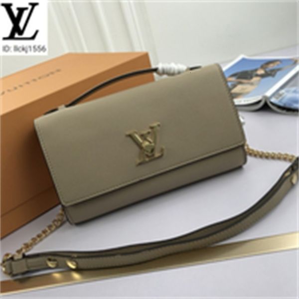 shoulder shoulder brand women bags designer totes flap luxury bag z0ko handbags iconic m56136 handles green bags fashion personality cro, Red;black
shoulder shoulder brand women bags designer totes flap luxury bag z0ko handbags iconic m56136 handles green bags fashion personality cro, Red;black