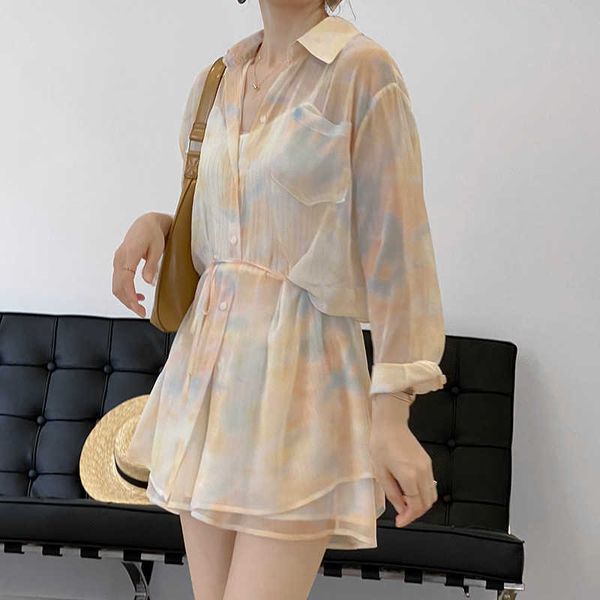 fashion suit women's summer long sleeve printed shirt wide leg shorts two piece set 793 210607, White
fashion suit women's summer long sleeve printed shirt wide leg shorts two piece set 793 210607, White