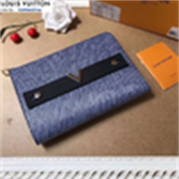 purse brand designer luxury card m62092 zip wallet clutches blue men real key leather long wallet evening chain wallets compact holders, Red;black
purse brand designer luxury card m62092 zip wallet clutches blue men real key leather long wallet evening chain wallets compact holders, Red;black