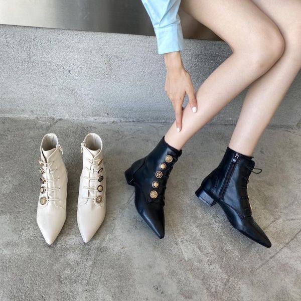 boots 2021 winter high-quality warm women's metal buckle fashion all-match ankle, Black
boots 2021 winter high-quality warm women's metal buckle fashion all-match ankle, Black
