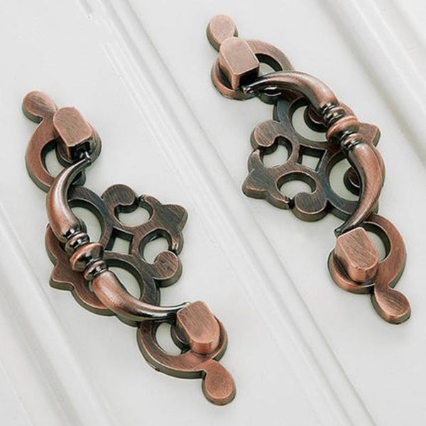 furniture accessories bronze antique art hardware handles door drawer wardrobe with accessories.
furniture accessories bronze antique art hardware handles door drawer wardrobe with accessories.