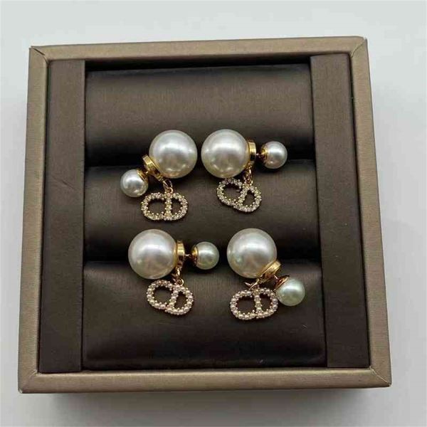 85% off factory clearance new pearl inlaid full diamond earrings pendant tassel lady earrings girl, Golden
85% off factory clearance new pearl inlaid full diamond earrings pendant tassel lady earrings girl, Golden