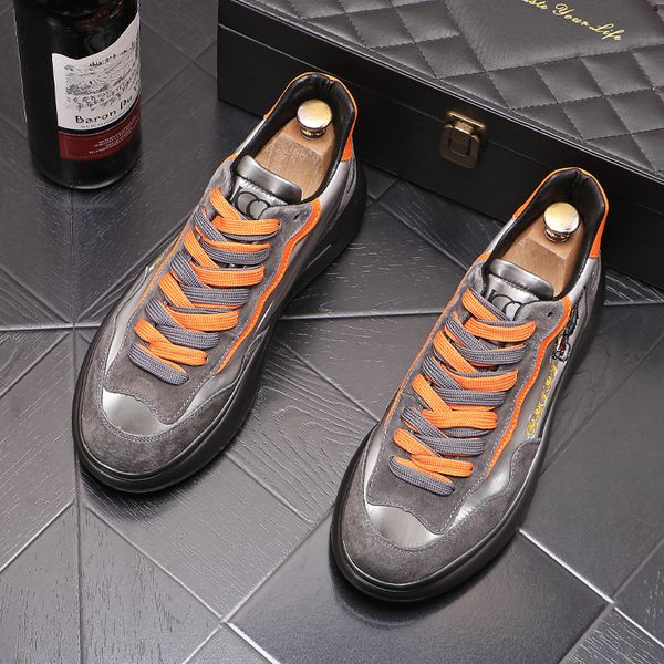 luxury designer dress party leather shoes fashion black breathable driving autumn male flats walking loafers british style lace up men casua
luxury designer dress party leather shoes fashion black breathable driving autumn male flats walking loafers british style lace up men casua