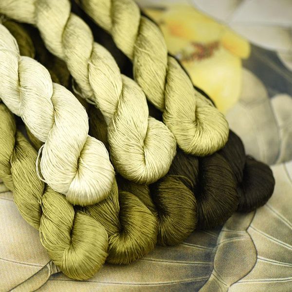 yarn 1pcs/400m silk embroidery thread / 100% /hand embroider cross stitch/ autumn fragrance 8 pure colors, Black;white
yarn 1pcs/400m silk embroidery thread / 100% /hand embroider cross stitch/ autumn fragrance 8 pure colors, Black;white