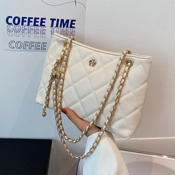evening bags lingge chain women's bag summer versatile 2021 fashion messenger single shoulder armpit small square
evening bags lingge chain women's bag summer versatile 2021 fashion messenger single shoulder armpit small square